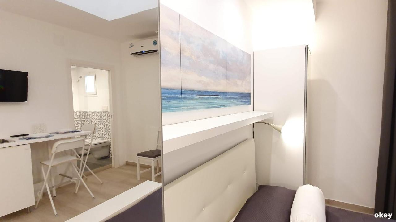 Urban Homy - Bari Centro Apartment Bagian luar foto