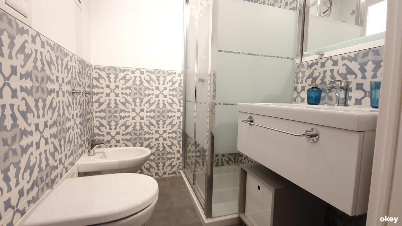 Urban Homy - Bari Centro Apartment Bagian luar foto