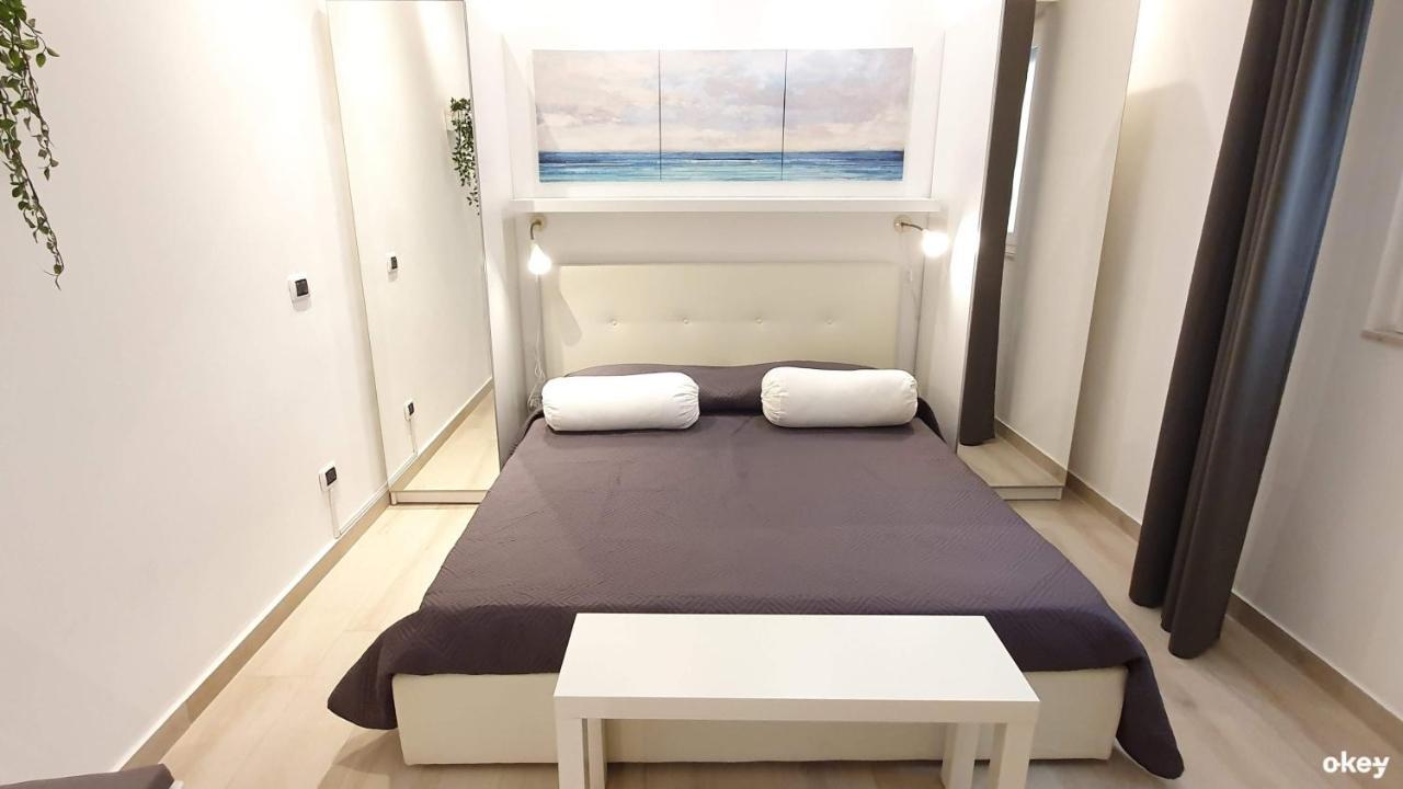 Urban Homy - Bari Centro Apartment Bagian luar foto