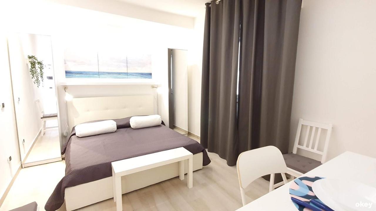 Urban Homy - Bari Centro Apartment Bagian luar foto