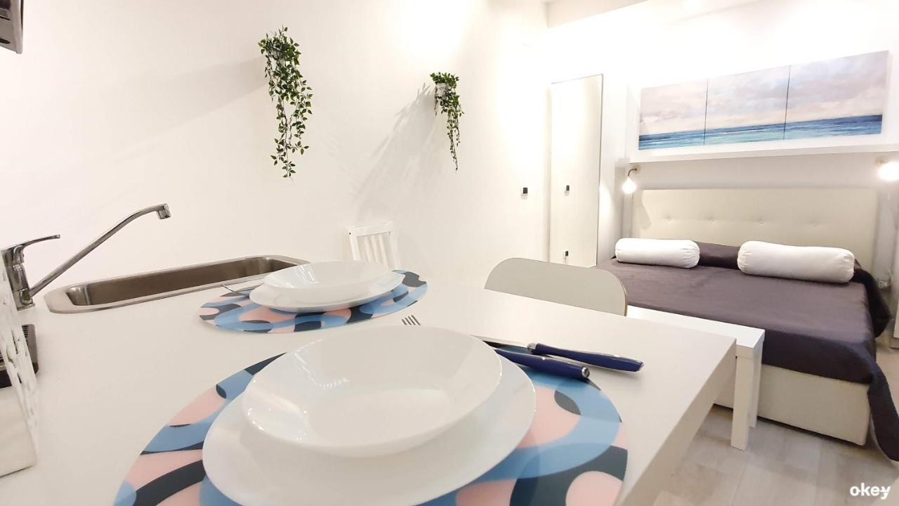 Urban Homy - Bari Centro Apartment Bagian luar foto