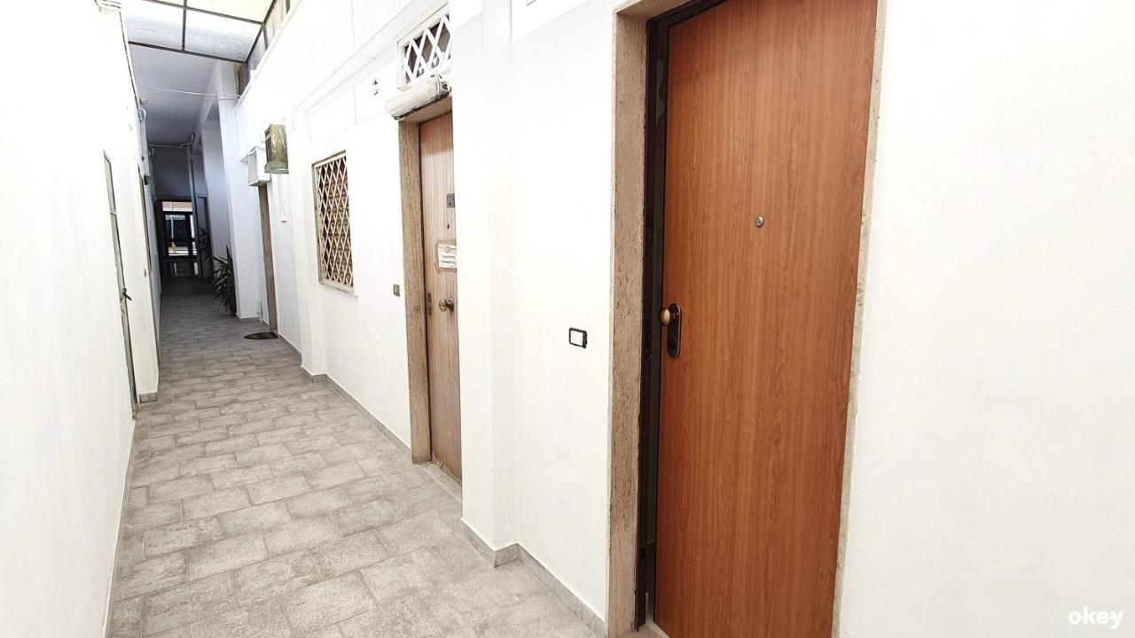 Urban Homy - Bari Centro Apartment Bagian luar foto